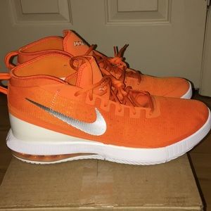 Nike Airmax Dominate Basketball Sneakers Size 16
